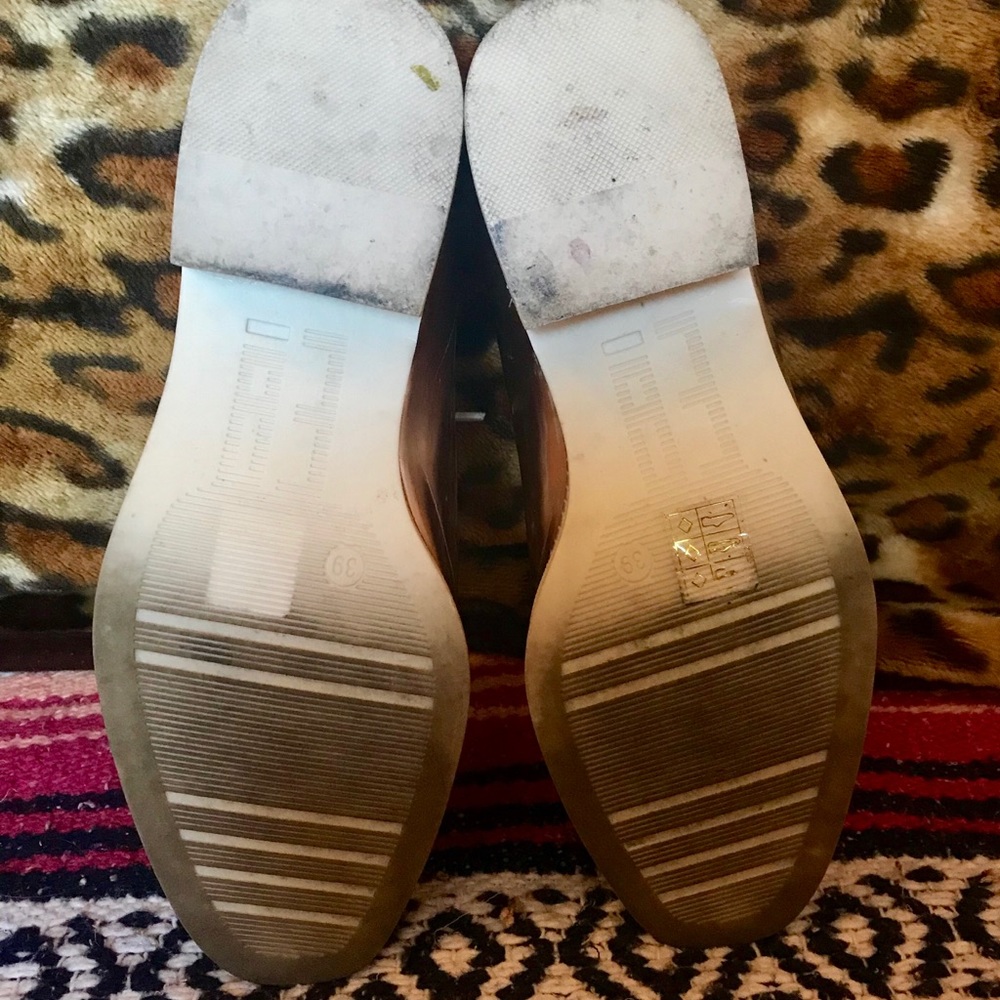 Metallic Flats - Picture 3 of 5